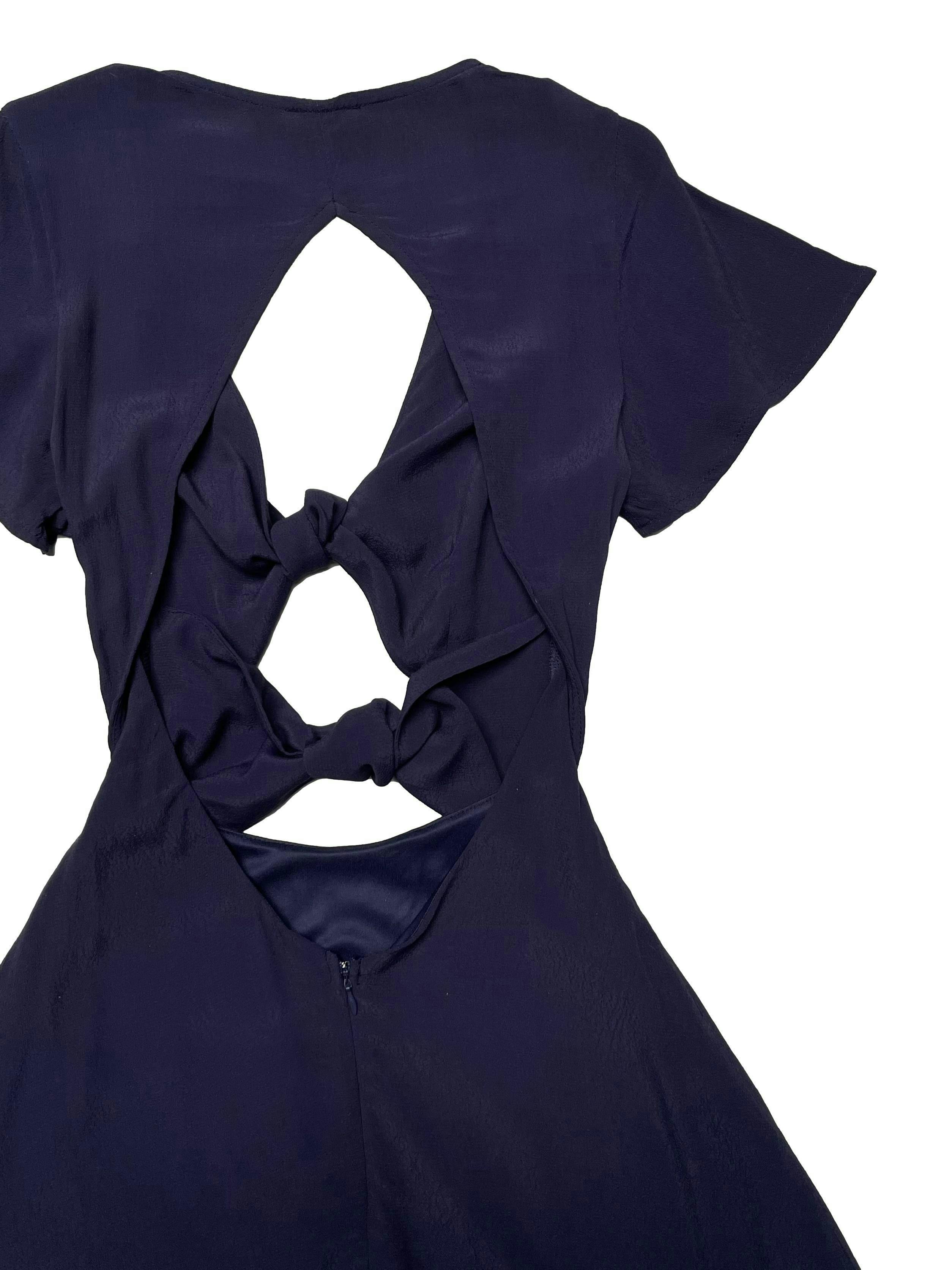 Vestido Tobi azul de tela plana fresca, se amarra en busto y cintura, es forrado, escote en la espalda, falda en A con cierre posterior. Busto 90cm Cintura 66cm Largo 85cm. Nuevo con etiqueta