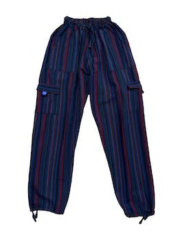 Pantalón rasta en tons azules y rojos, pretina elastica. Tiro 26cm Largo 83cm