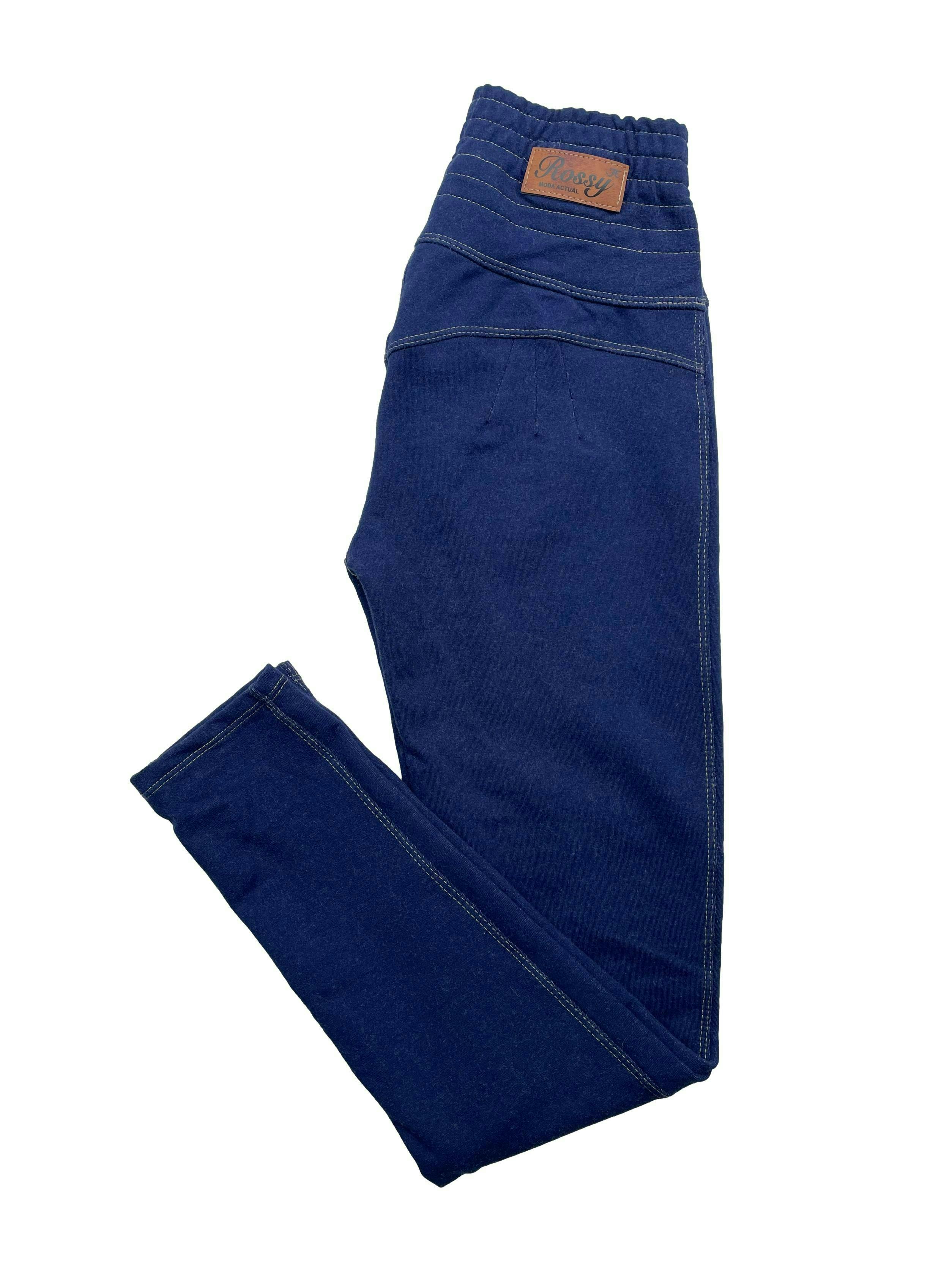 Pantalón azul tipo jean stretch con pinzas posteriores y pretina fruncida. Cintura 60cm sin estirar, Largo 90cm.