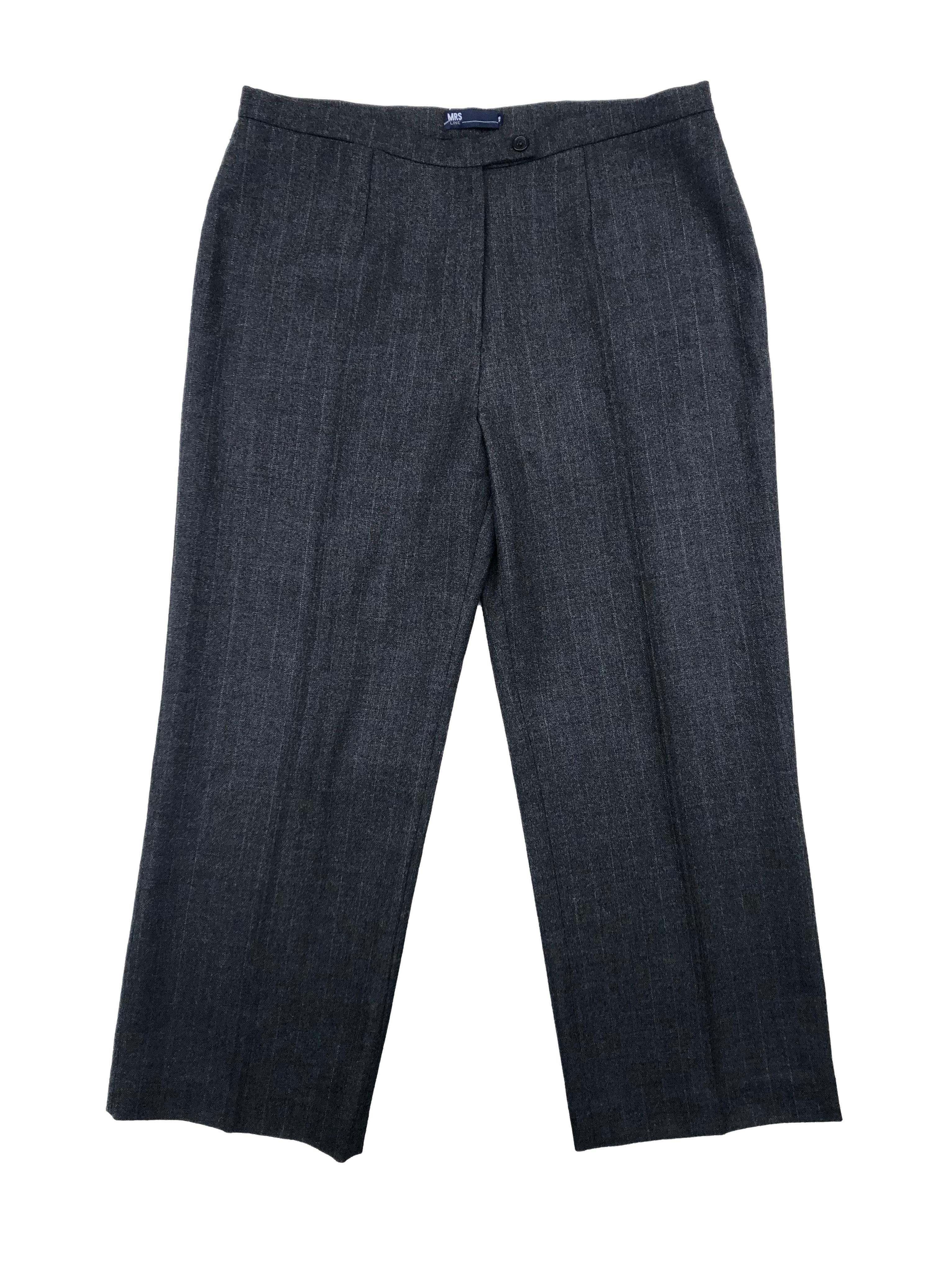 Pantalón sastre gris 100% lana, corte recto con pinzas. Cintura 94cm, Tiro 32cm, Largo 102cm.