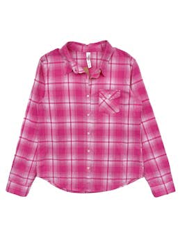 Blusa Cherokee a cuadros en rosado y blanco, tela 100% algodón con bolsillo frontal. Busto 90cm, Largo 52cm.