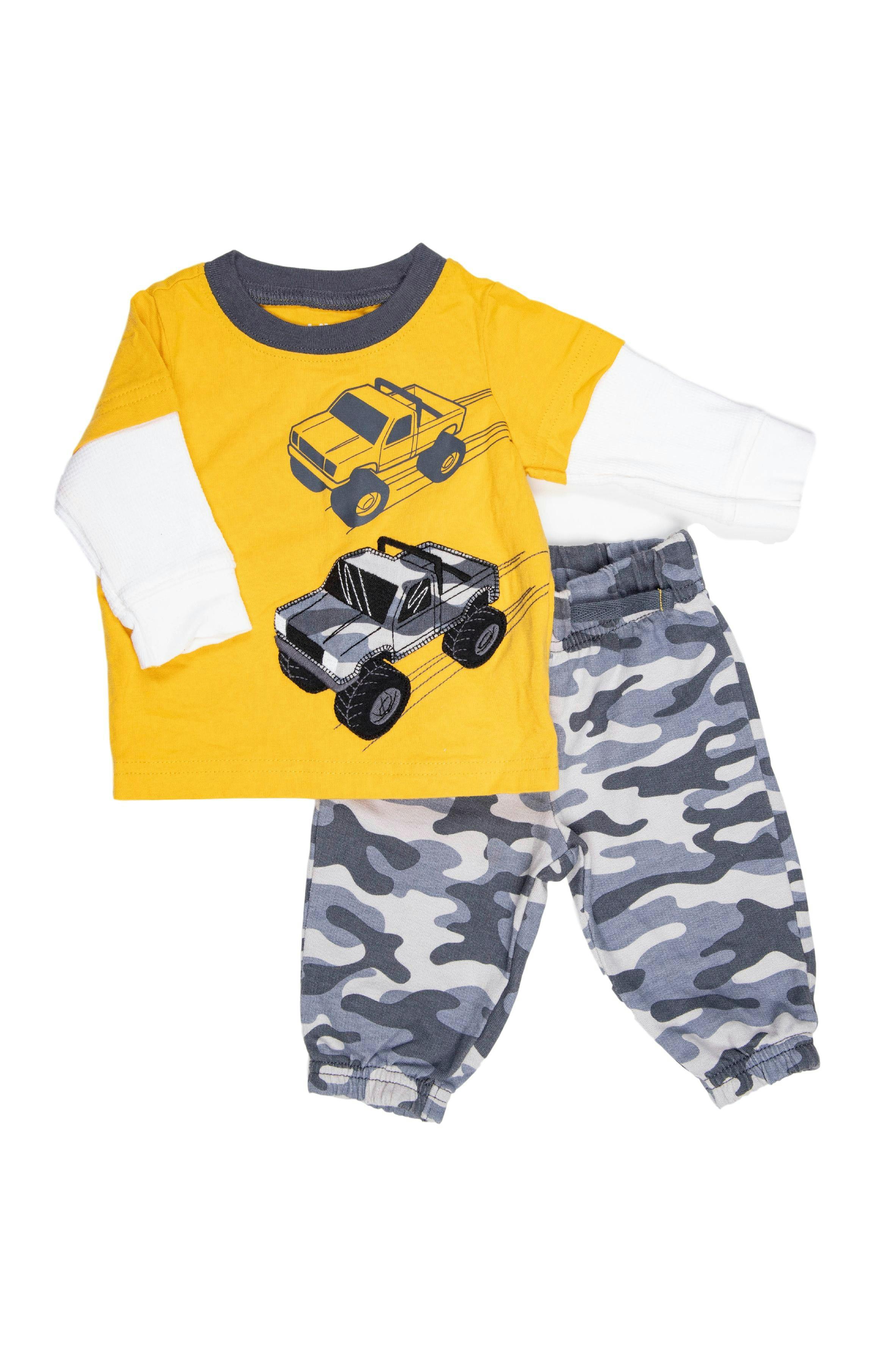 Conjunto polo amarillo con camionetas y pantalón militar 100% algodón - Carter's