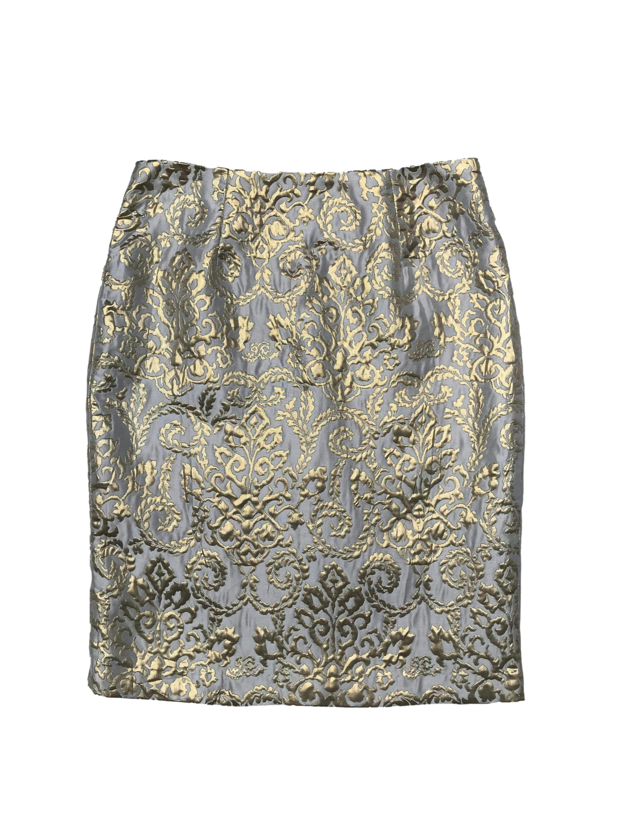 Falda Sunny Leigh crema con brocado dorado satinado, corte recto, forrada, con cierre posterior. Cintura 76cm Largo 58cm