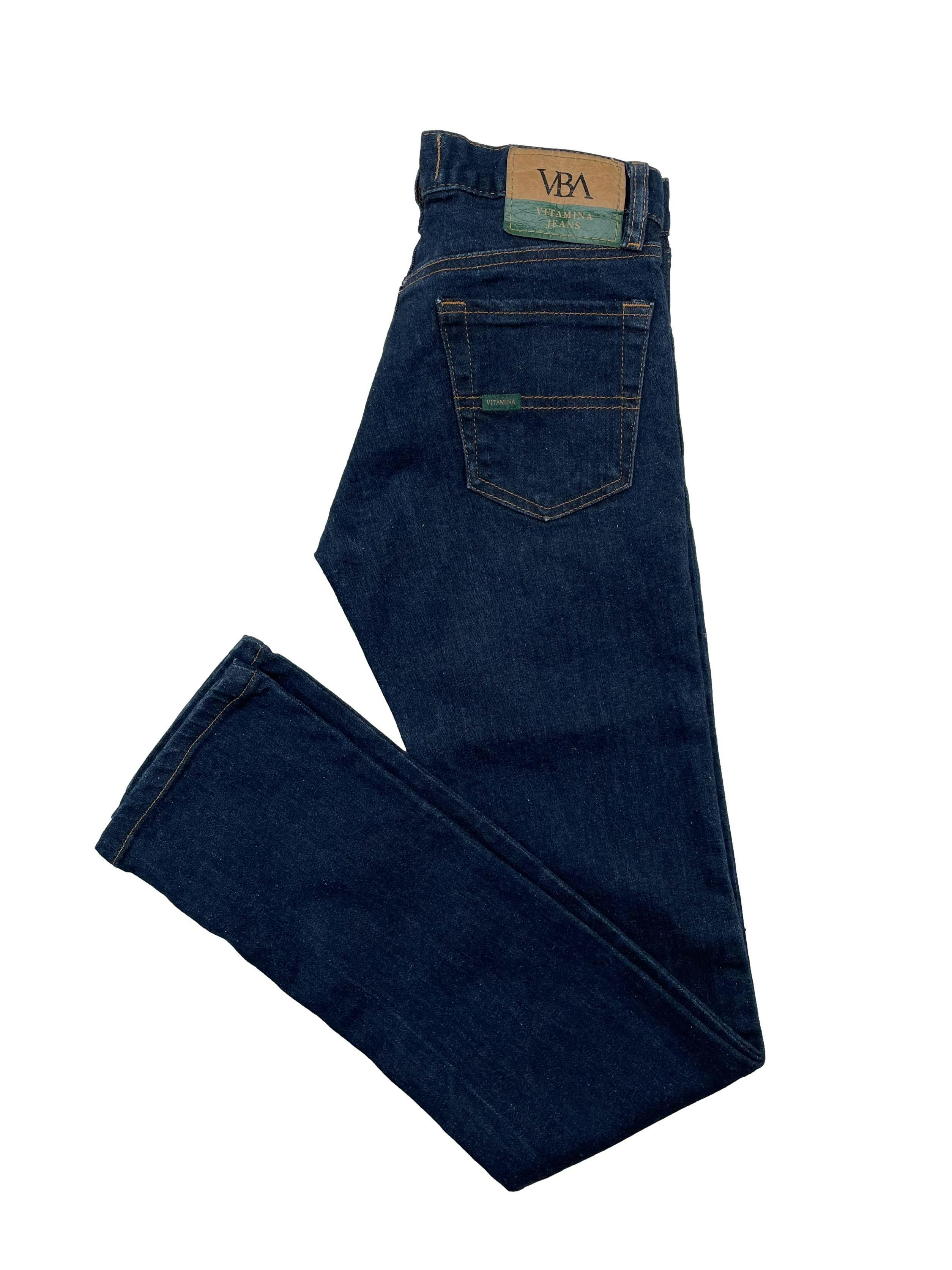 Jean marca argentina Vitamina, 98% algodón 2%spandex azul, five pockets, tiro medio corte slim. Cintura 66cm Largo 100cm