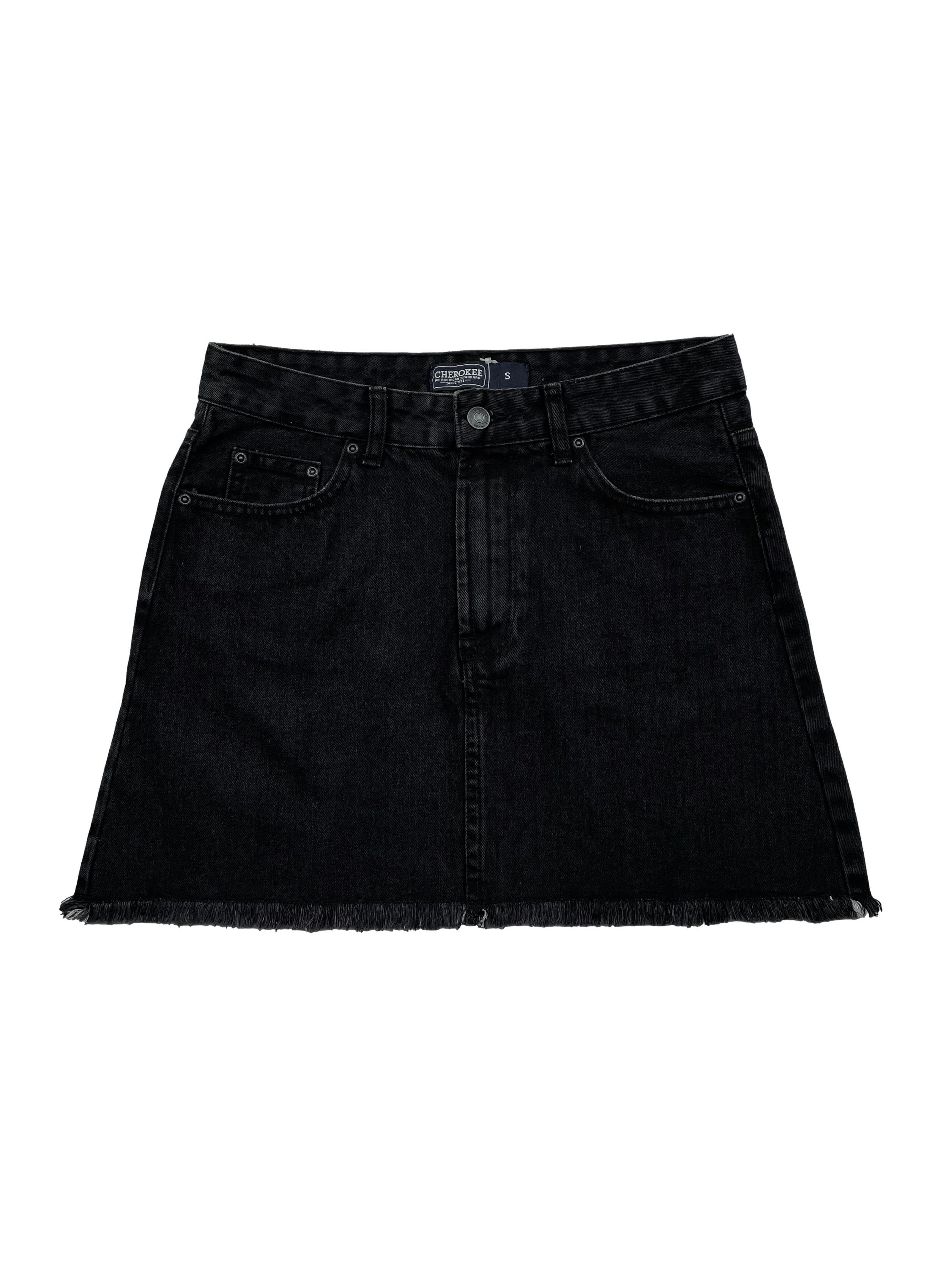 Falda jean Cherokee negra efecto lavado con basta desflecada. Cintura 72cm Largo 41cm