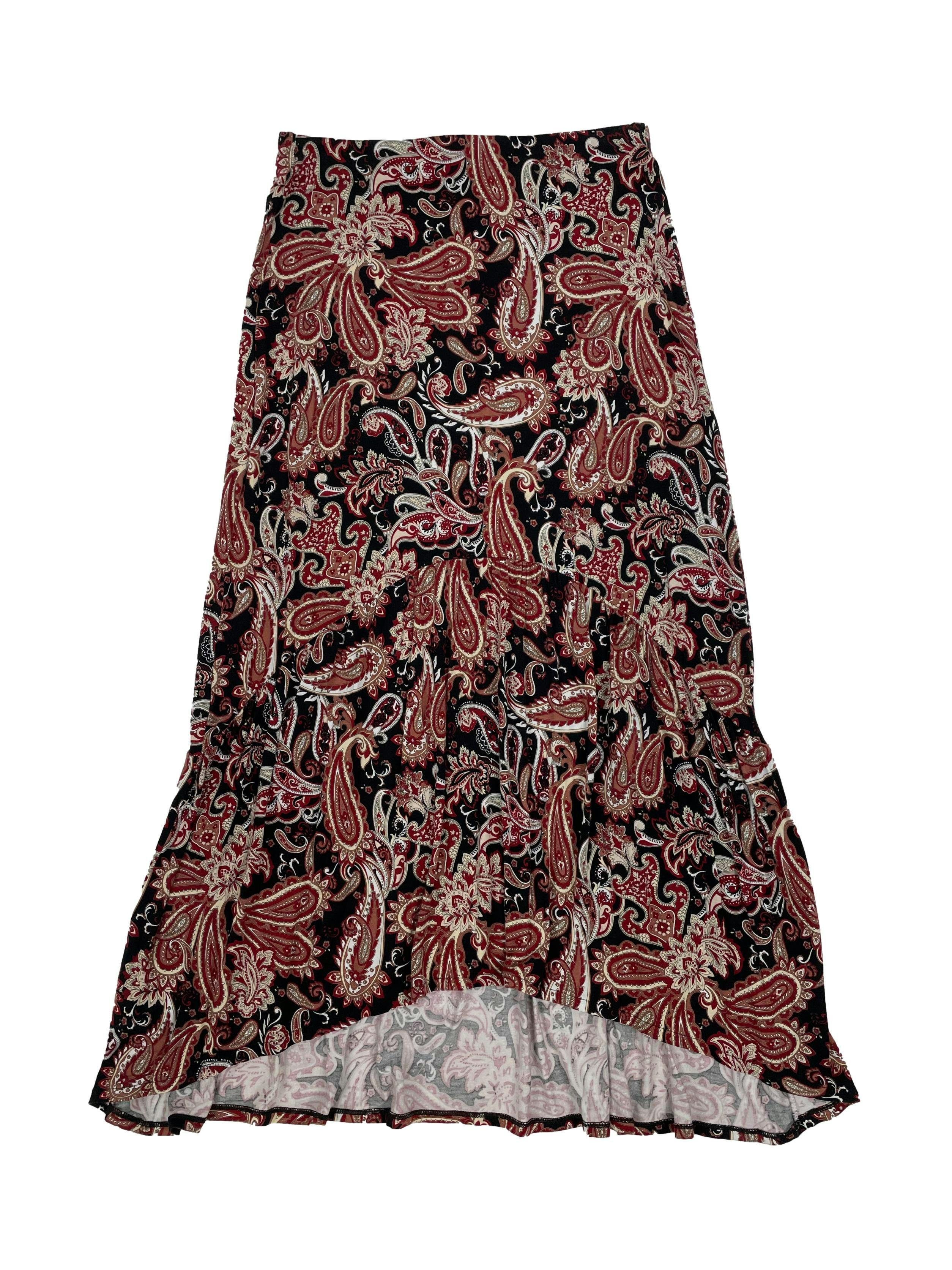 Falda midi Mango negra con estampado paisley en tonos vino y beige, tiene elástico en cintura y fruncido en la parte inferior. Cintura 68cm, Largo 78-86 cm.