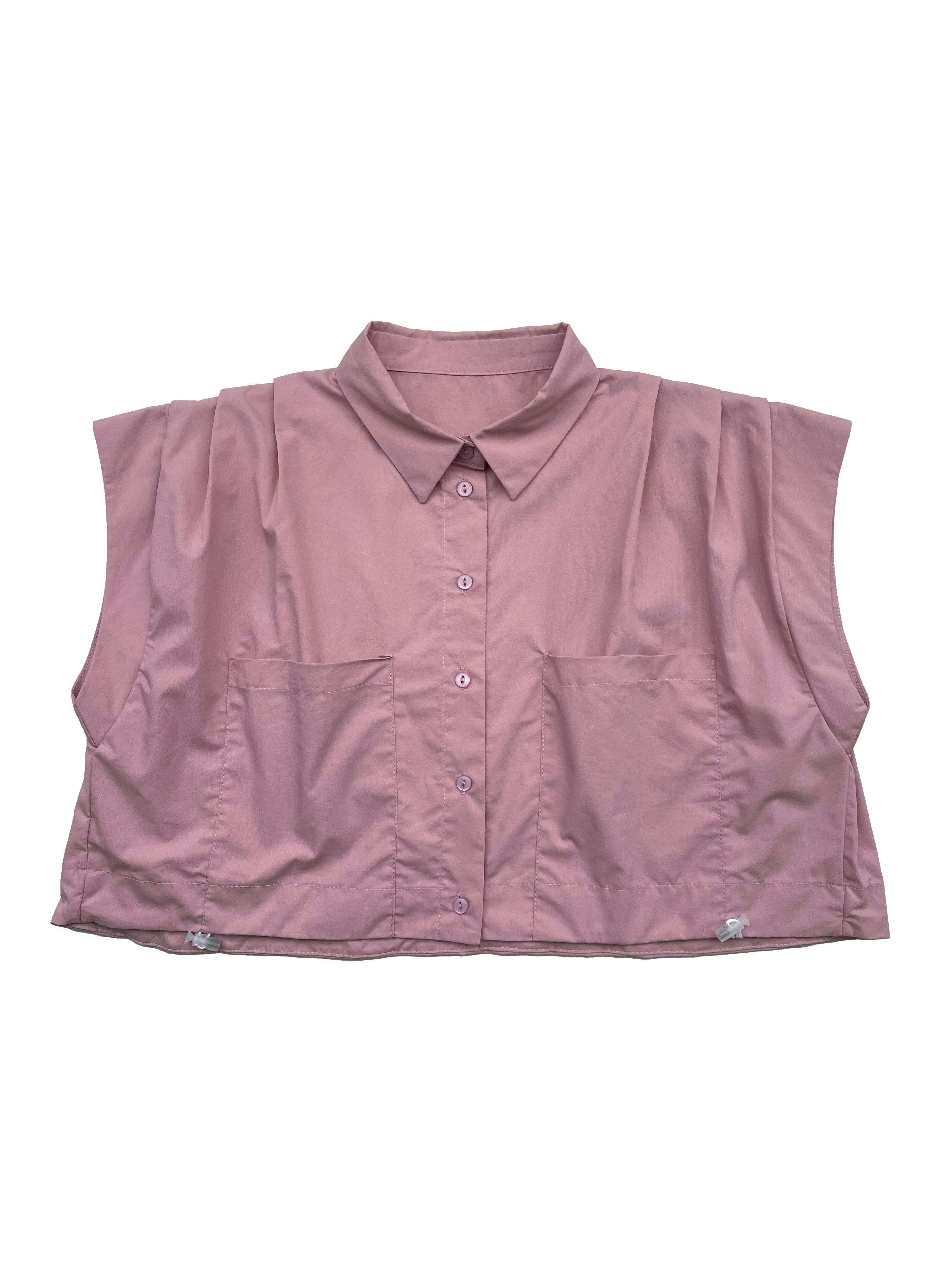 Blusa oversized crop cuello camisa, palo rosa, pliegues en hombros, basta regulable. Busto 120cm Largo 40cm