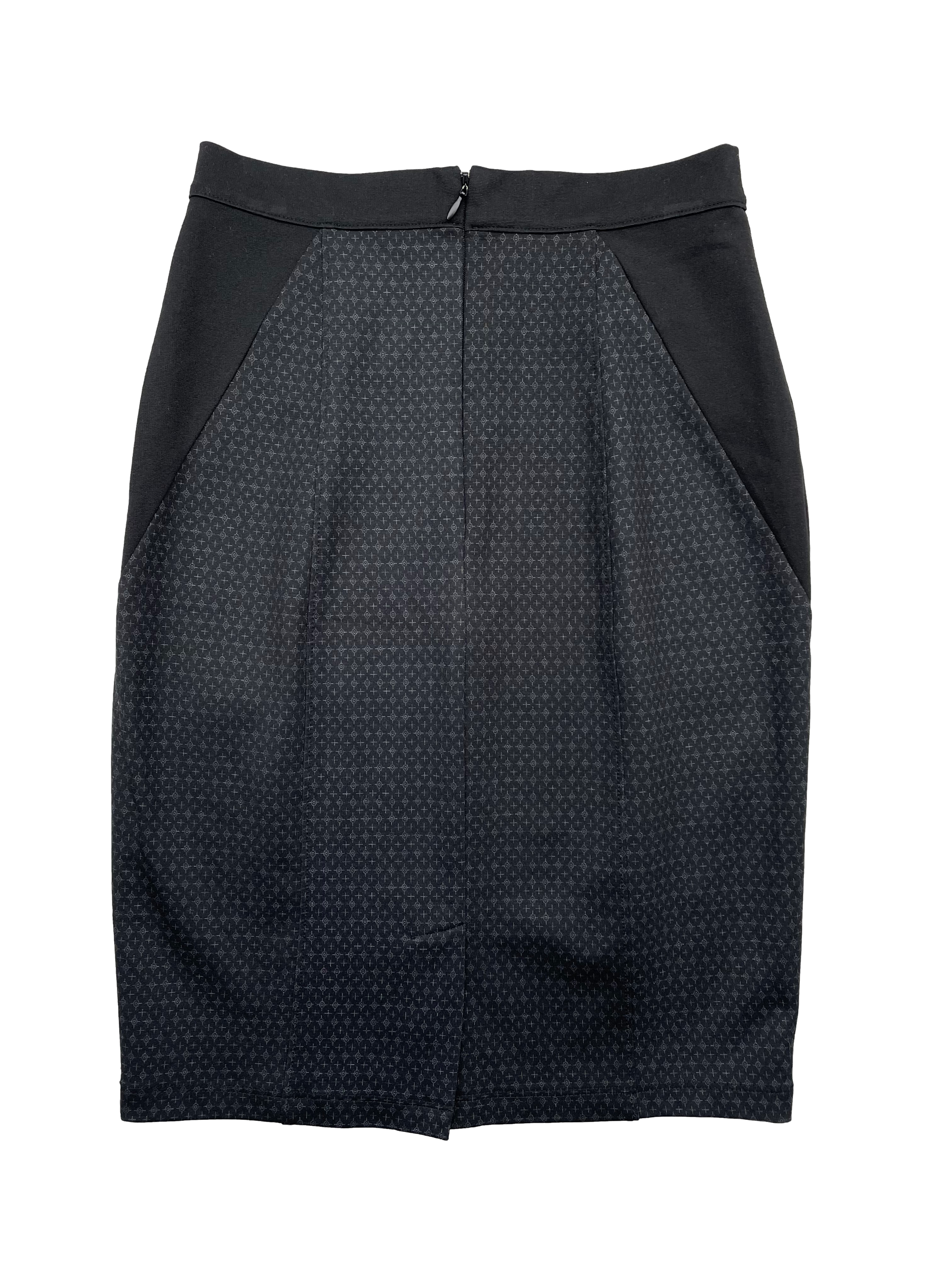 Falda negra Elizabeth Lozano tela stretch con estampado de cruces, corte lápiz y cierre invisible. Cintura 60cm sin estirar, Largo 55cm.