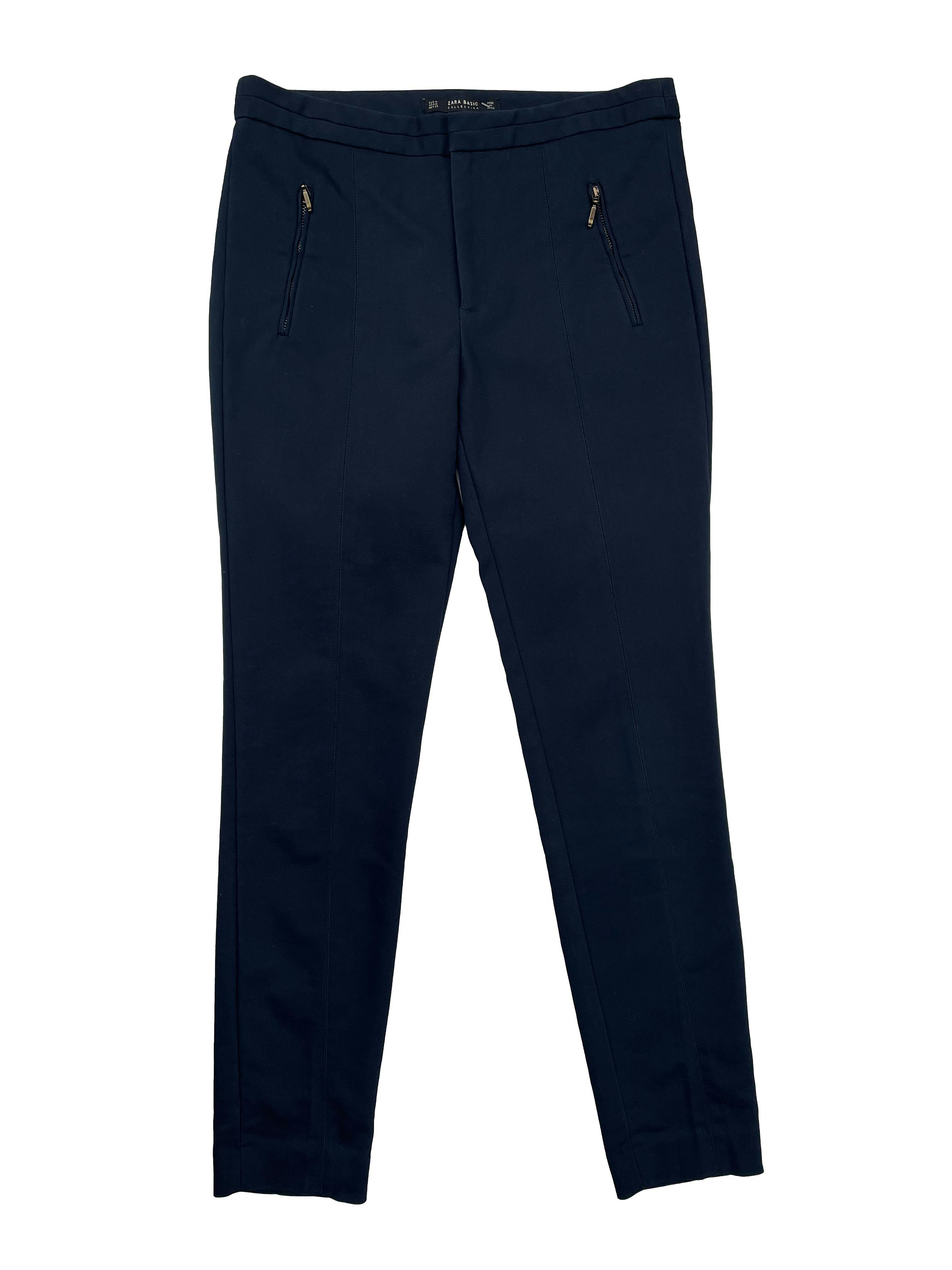 Pantalón formal Zara azul, corte slim, cierre y broche delanteros. Cintura 80cm Tiro 25cm Largo 95cm