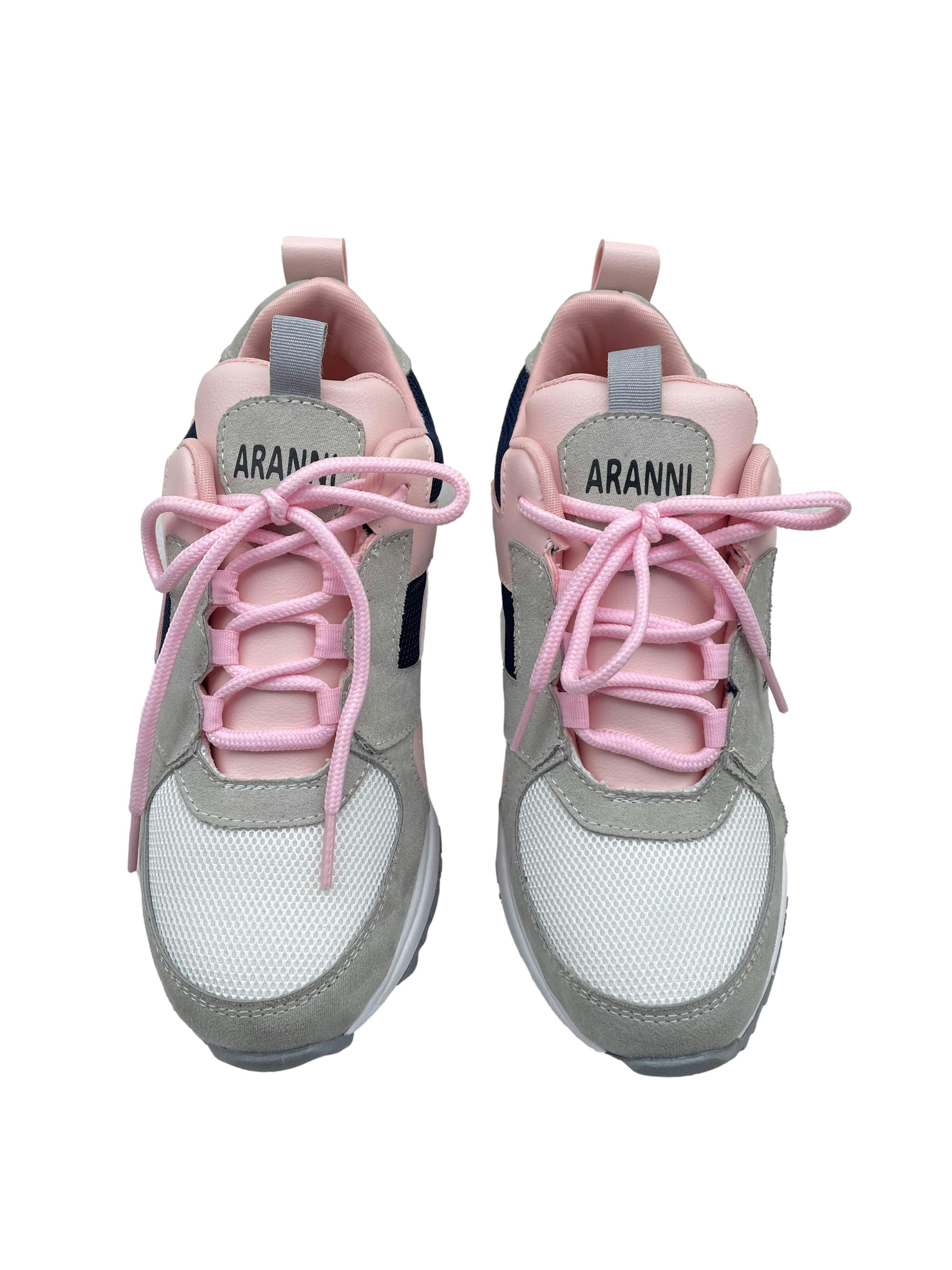 Zapatillas Aranni  en rosa azul blanco y plomo, plataforma 3cm. Estado Como Nuevo.